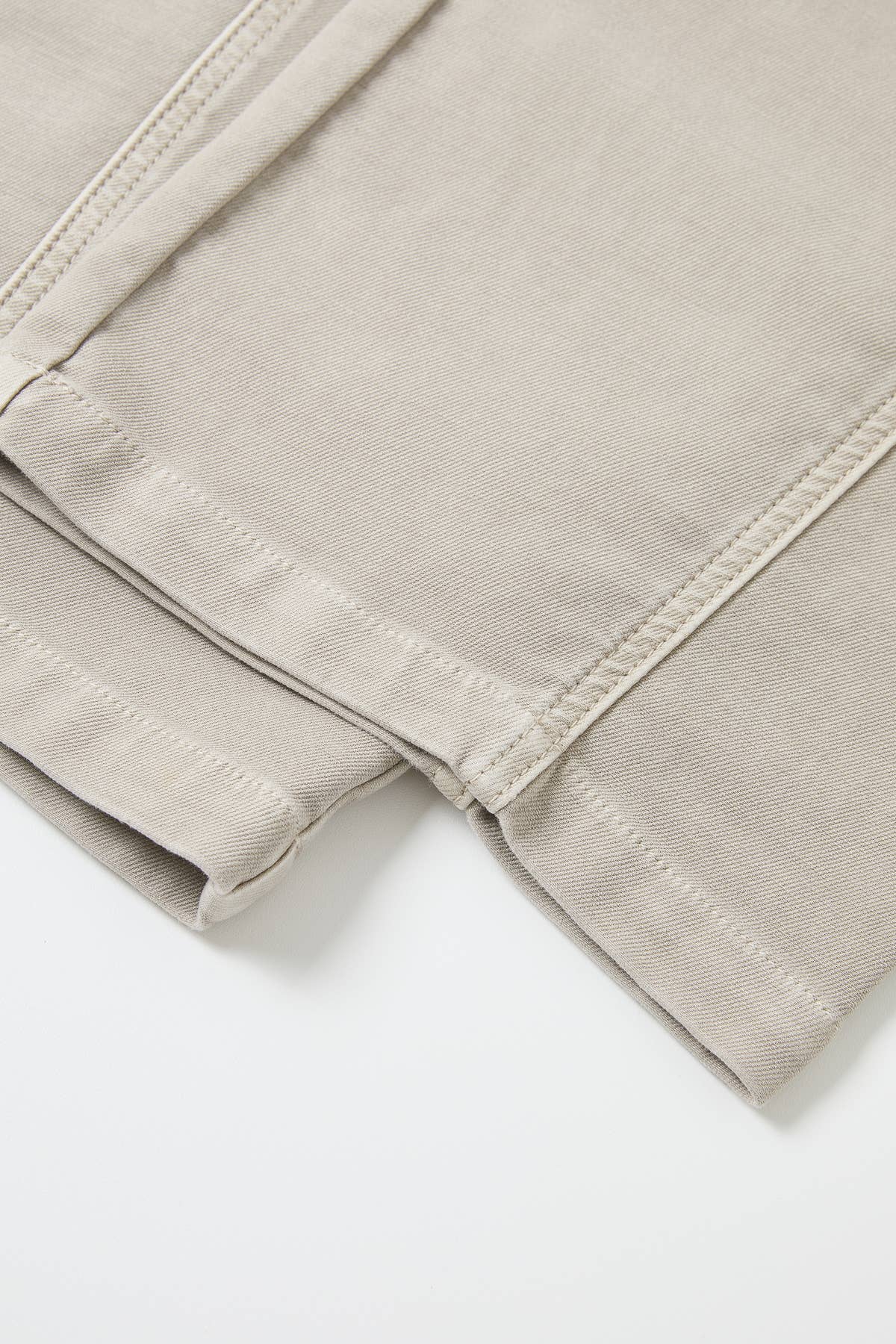 Washed Twill Barrel Pants: Taupe